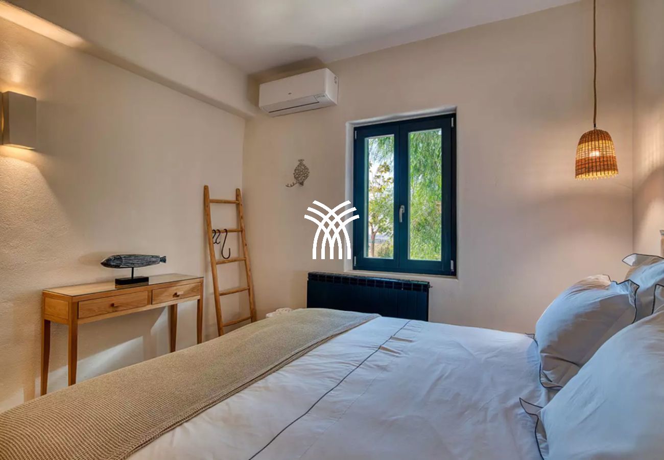 Villa in Kostos - Hestia