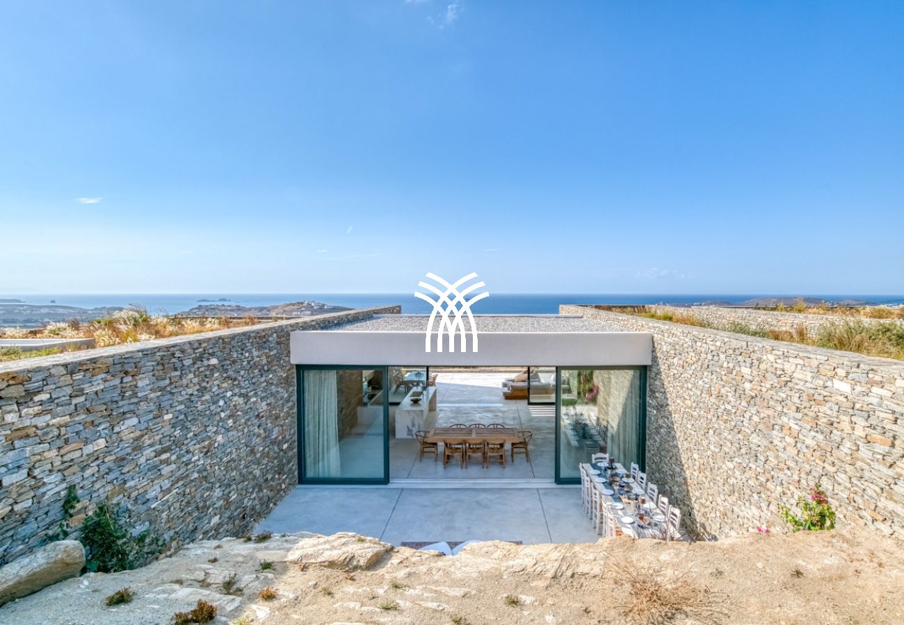 Villa in Paros - Petra