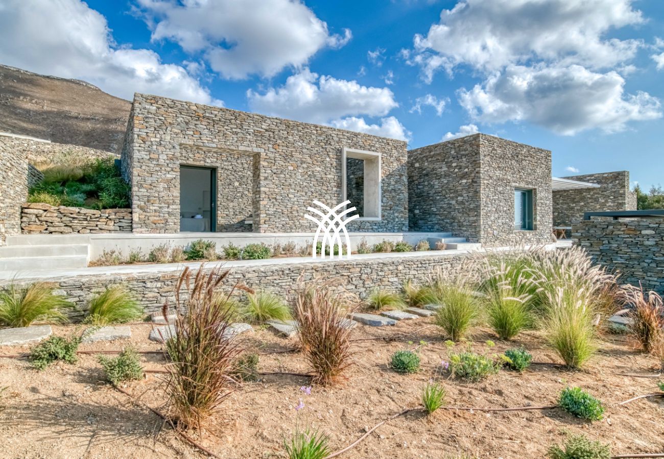 Villa in Paros - Petra