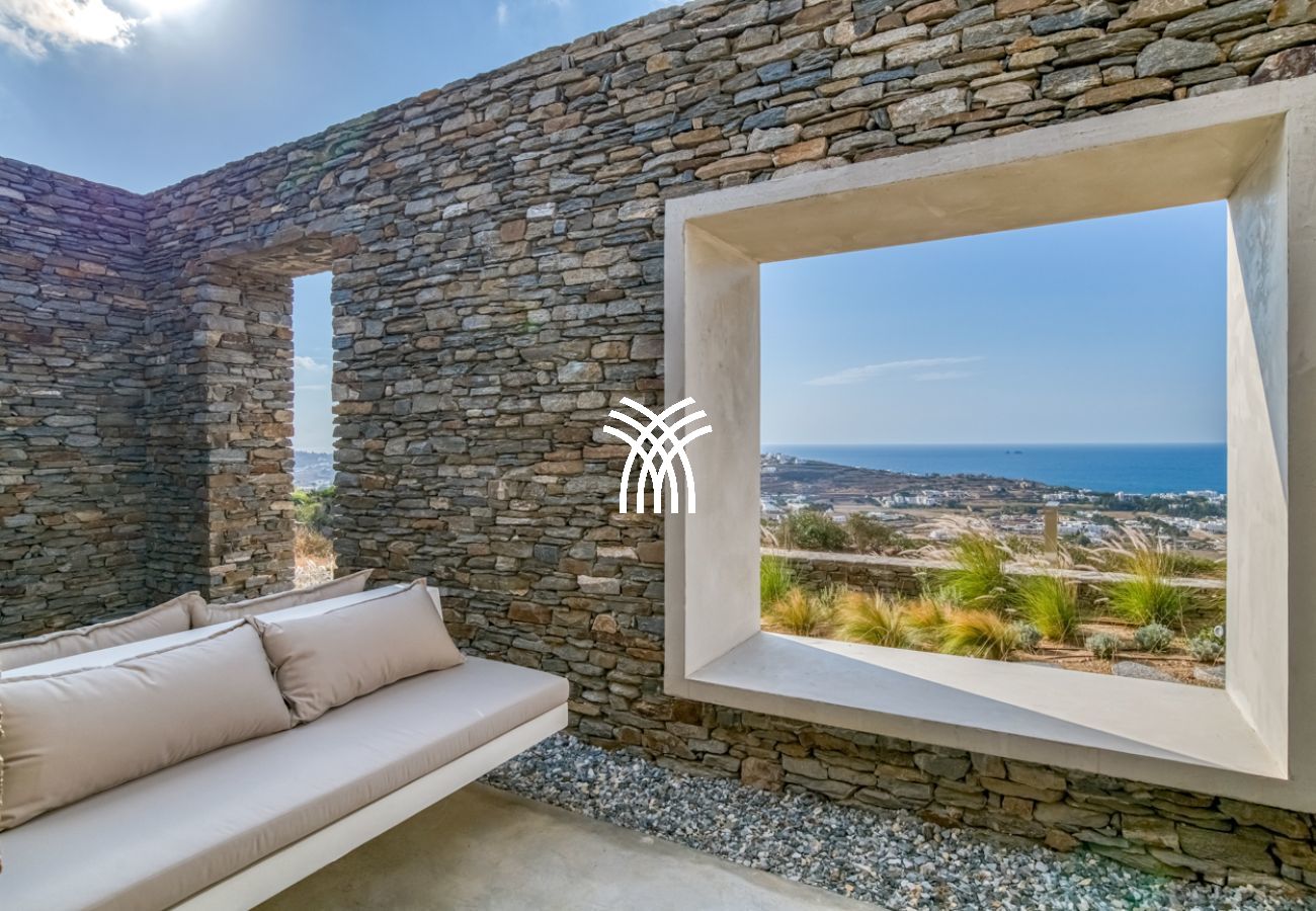 Villa in Paros - Petra