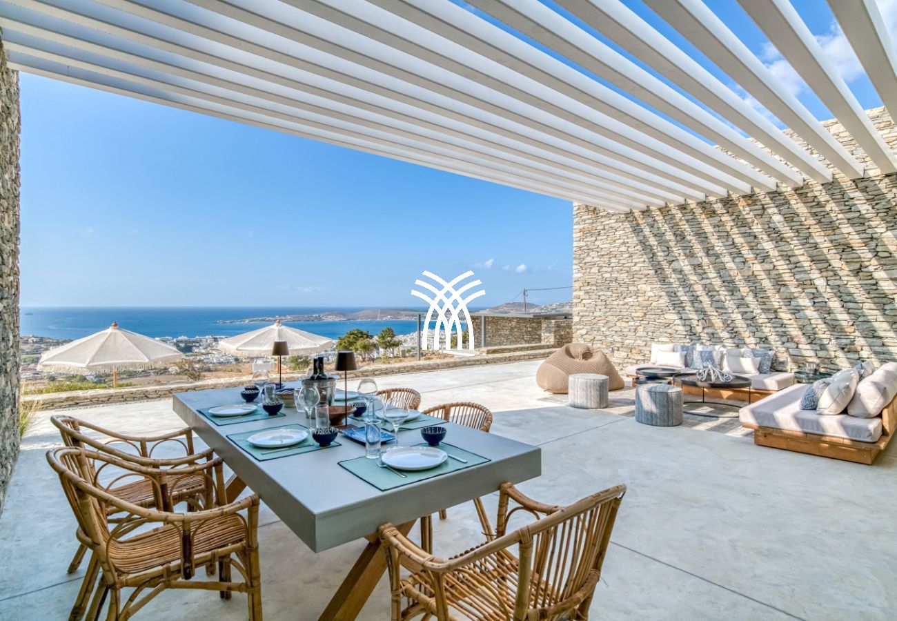 Villa in Paros - Petra