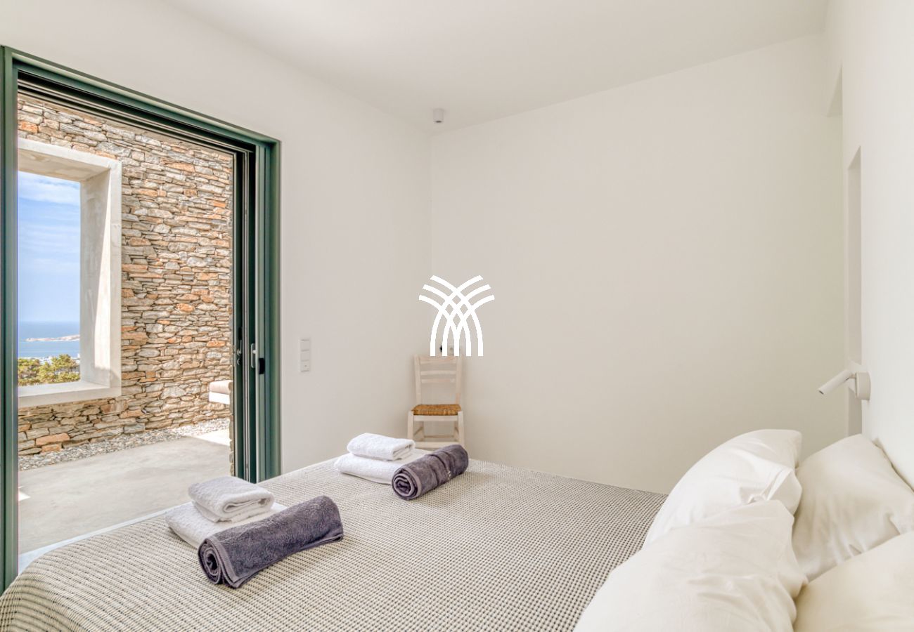 Villa in Paros - Petra