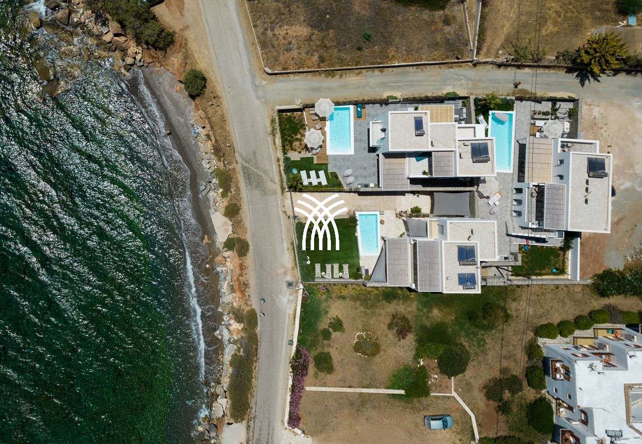 Villa in Paros - Black Pearl