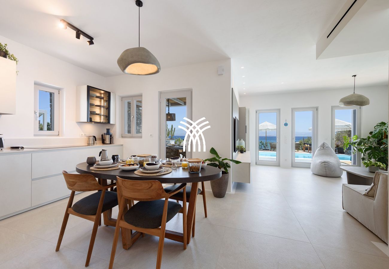 Villa in Paros - Black Pearl