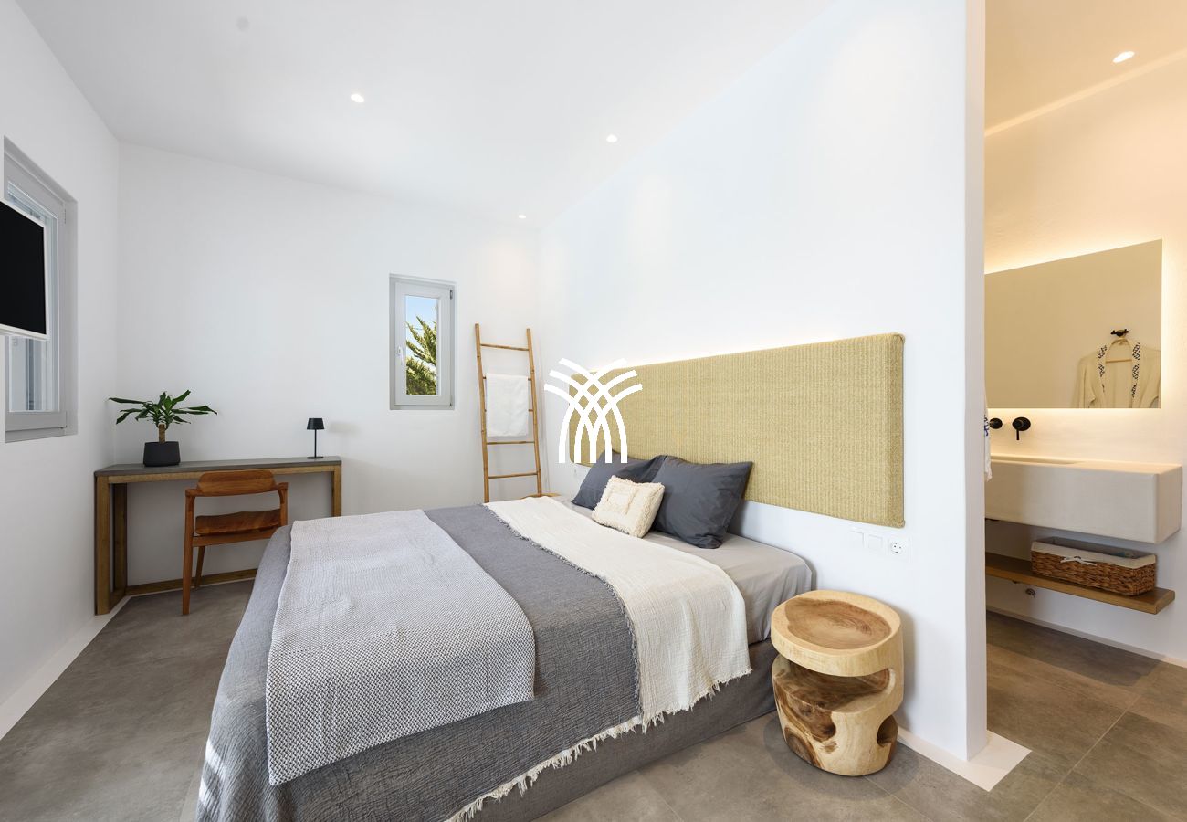 Villa in Parikia - Akoya Pearl