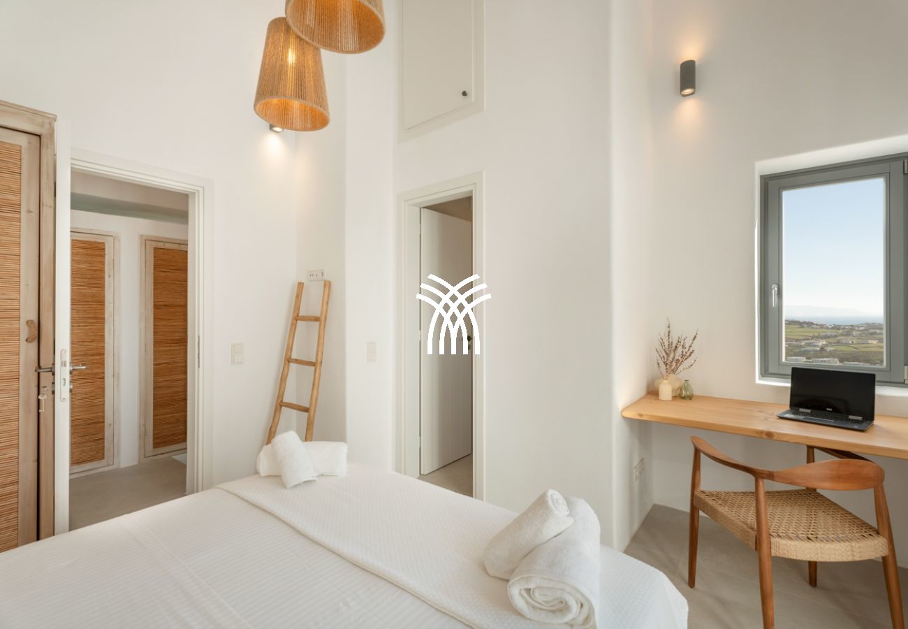 Villa in Parikia - Sunrise Poem 1