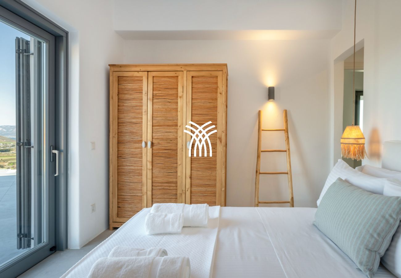 Villa in Parikia - Sunrise Poem 1