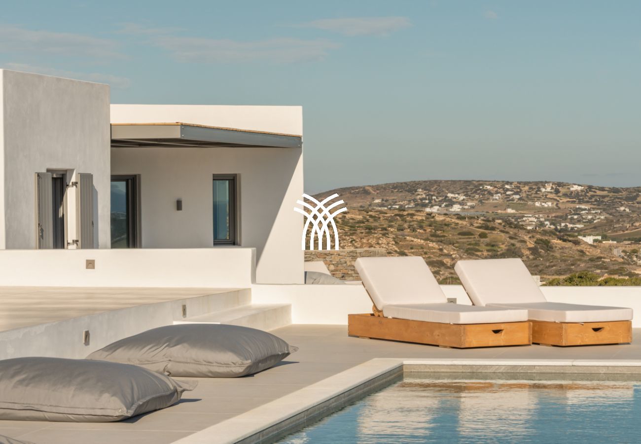 Villa in Parikia - Sunrise Poem Estate