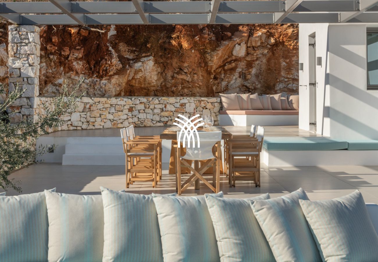 Villa in Parikia - Sunrise Poem Estate