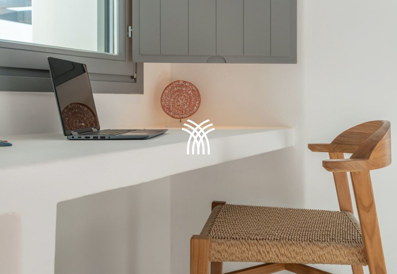 Villa in Parikia - Sunrise Poem Estate