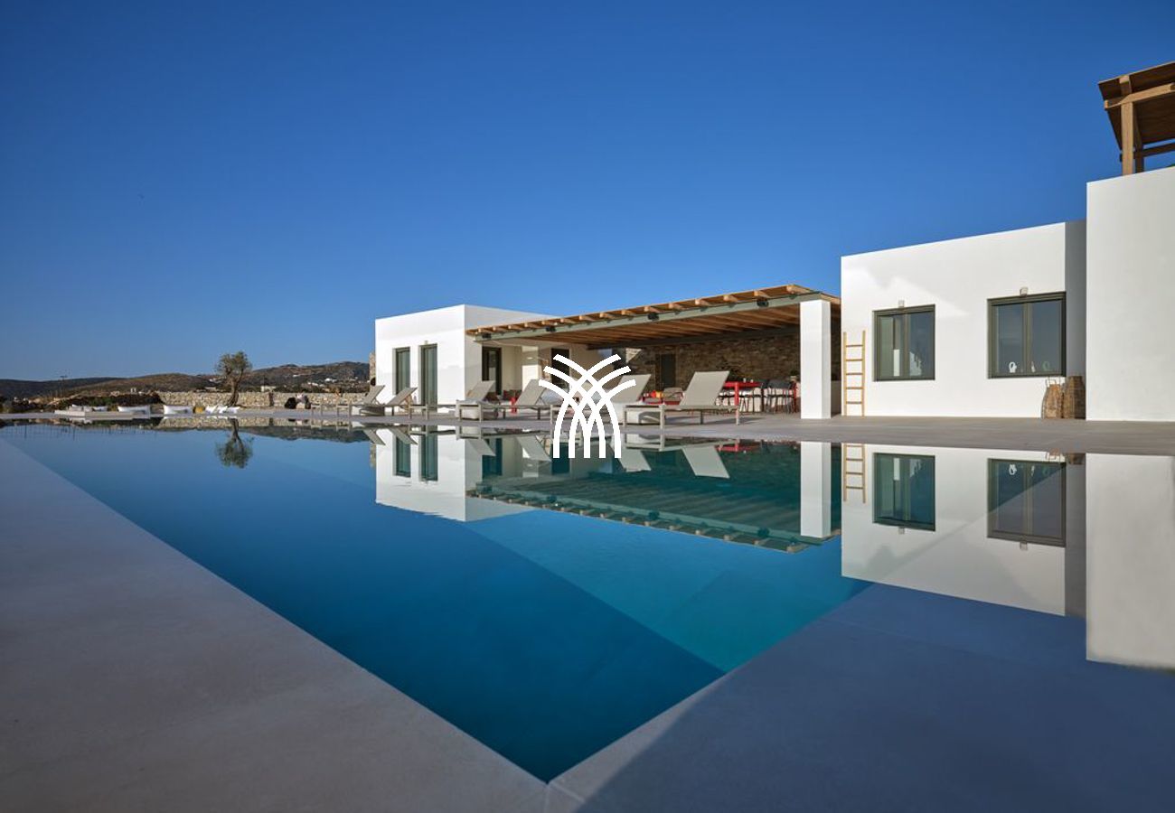 Villa in Paros - Aperanti