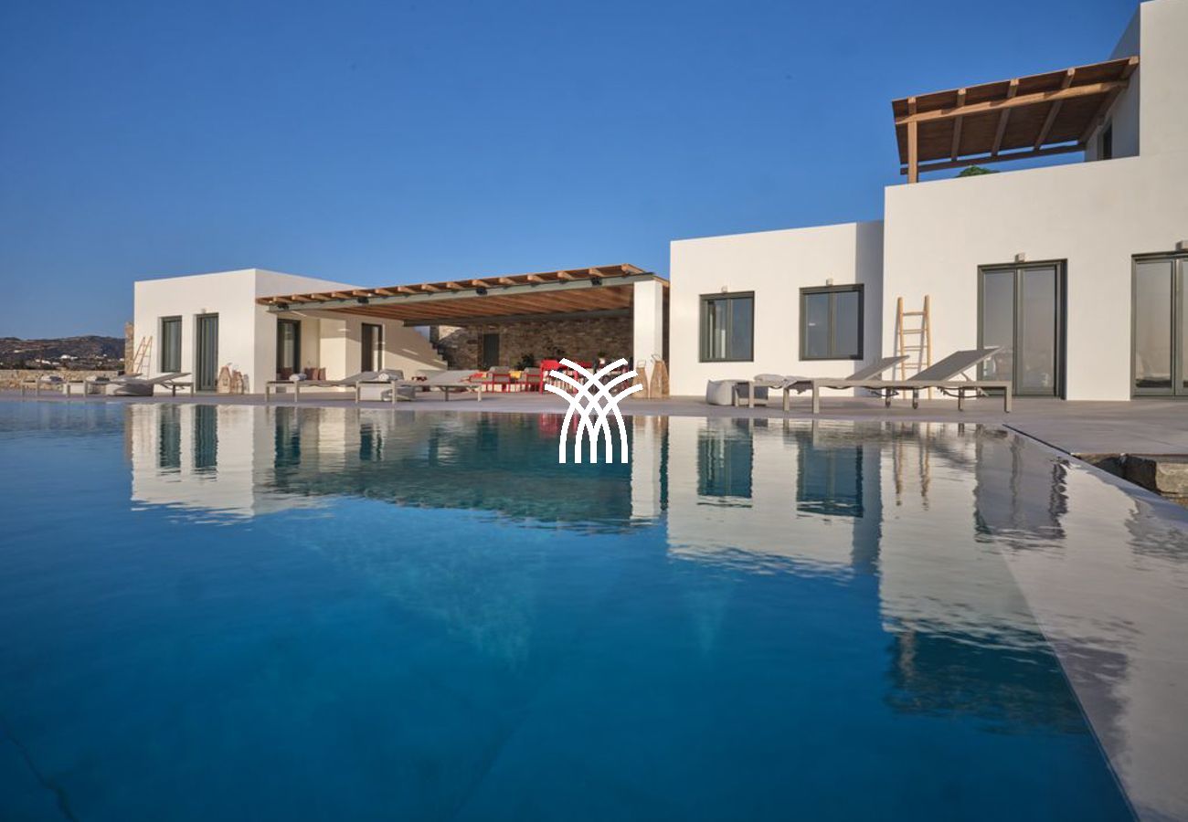Villa in Paros - Aperanti