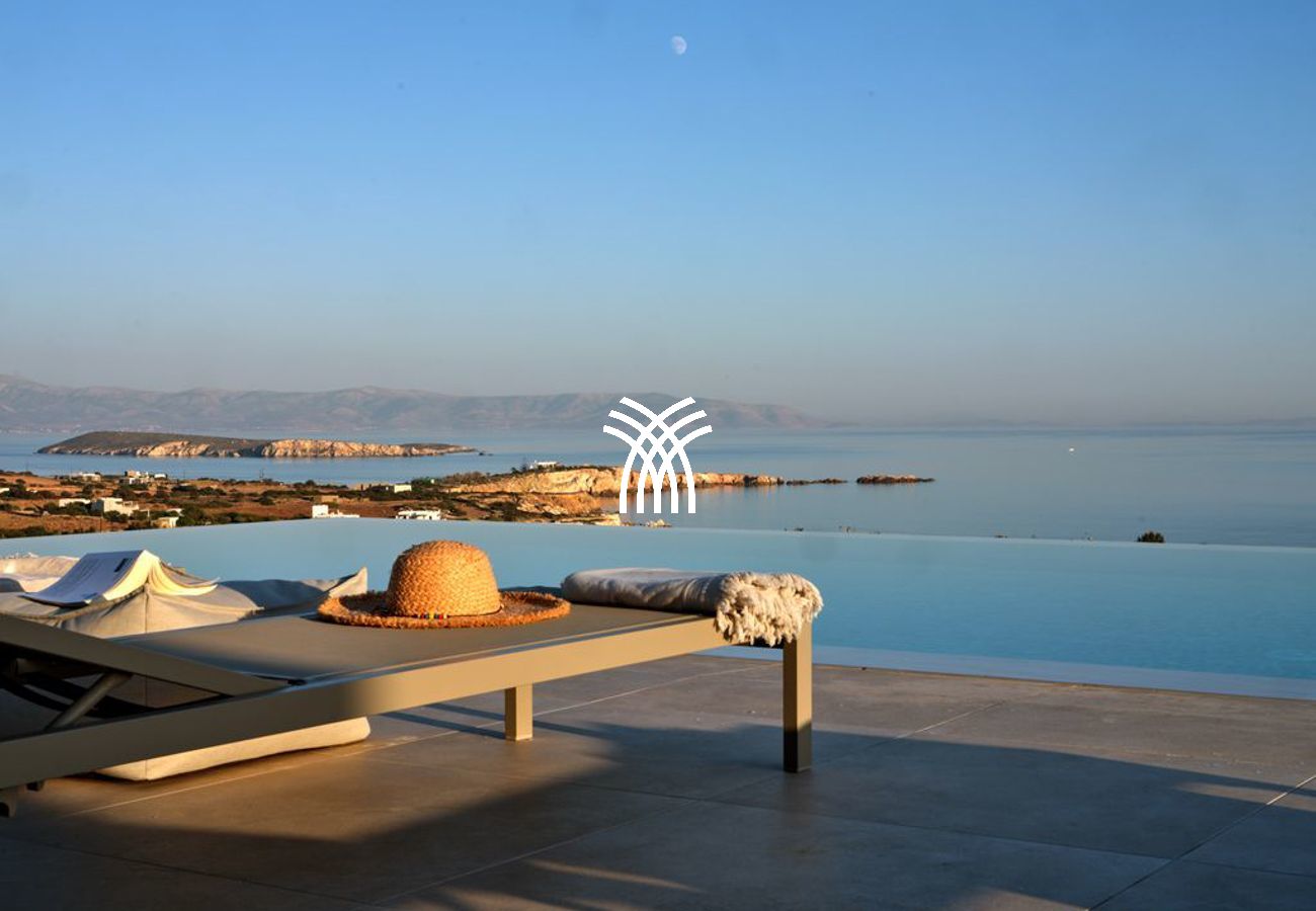 Villa in Paros - Aperanti