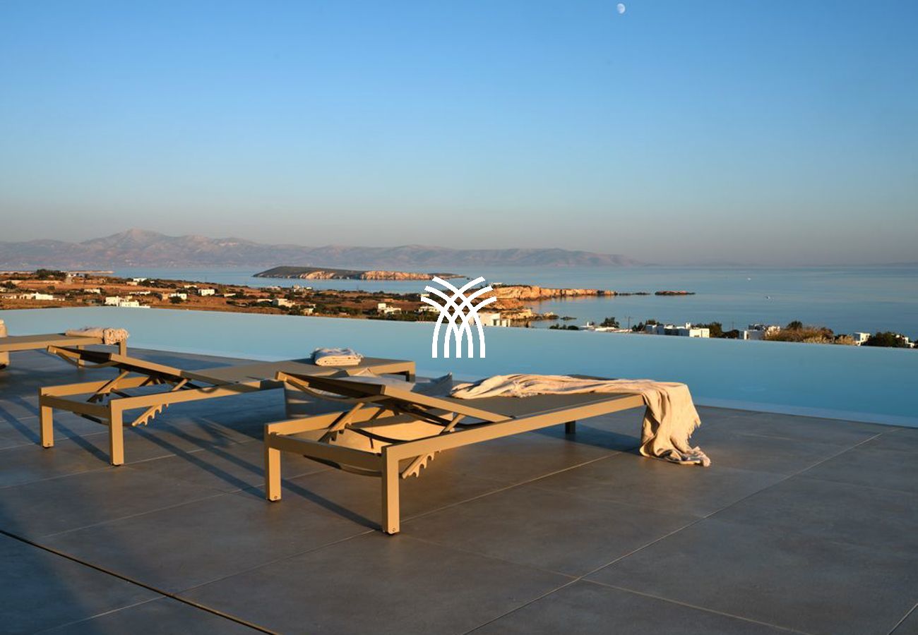 Villa in Paros - Aperanti