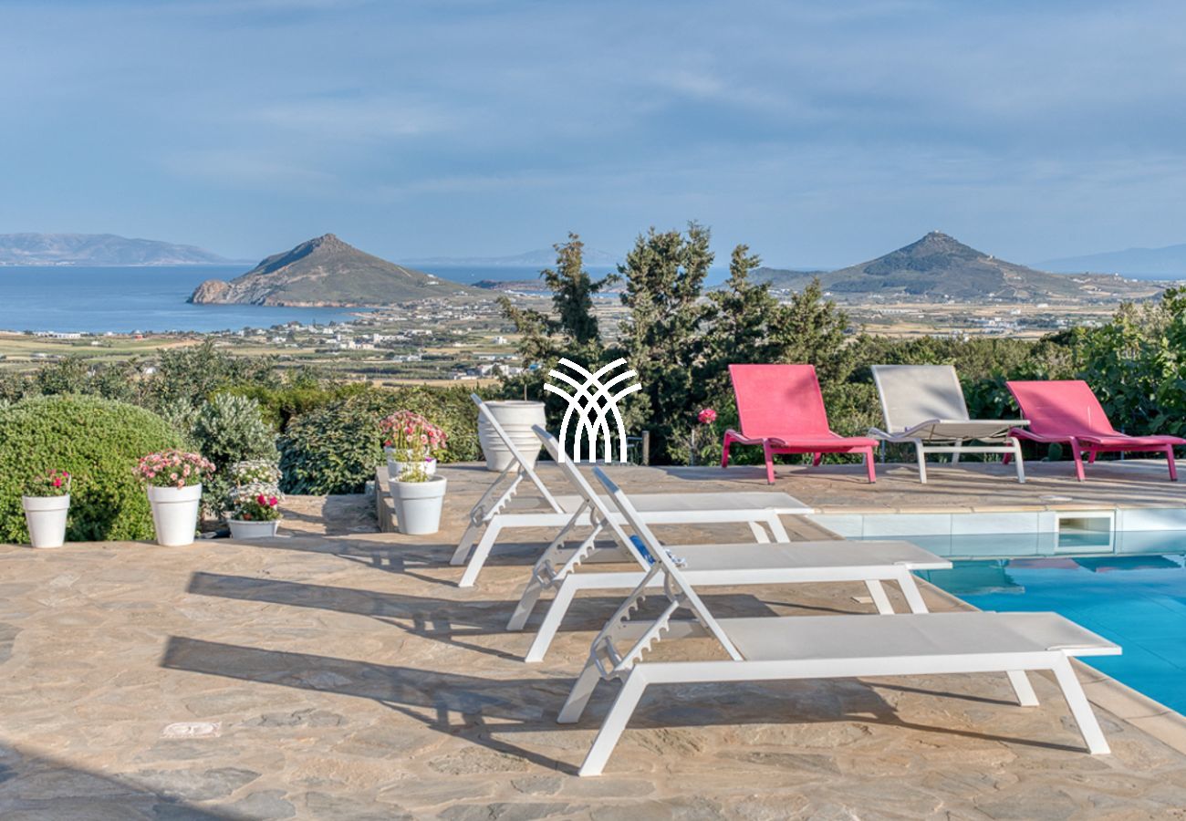 Villa in Parikia - Vivlio