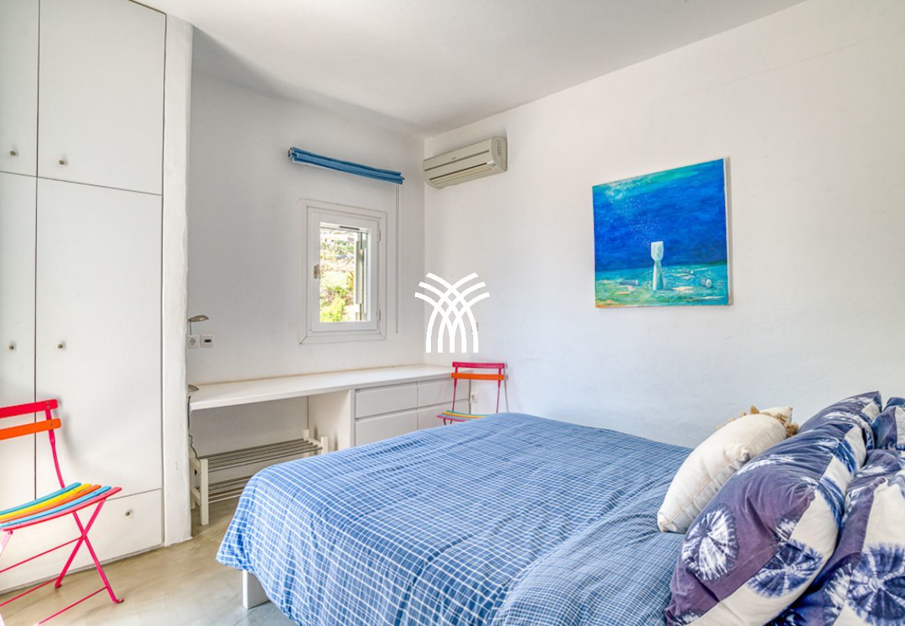 Villa in Parikia - Vivlio