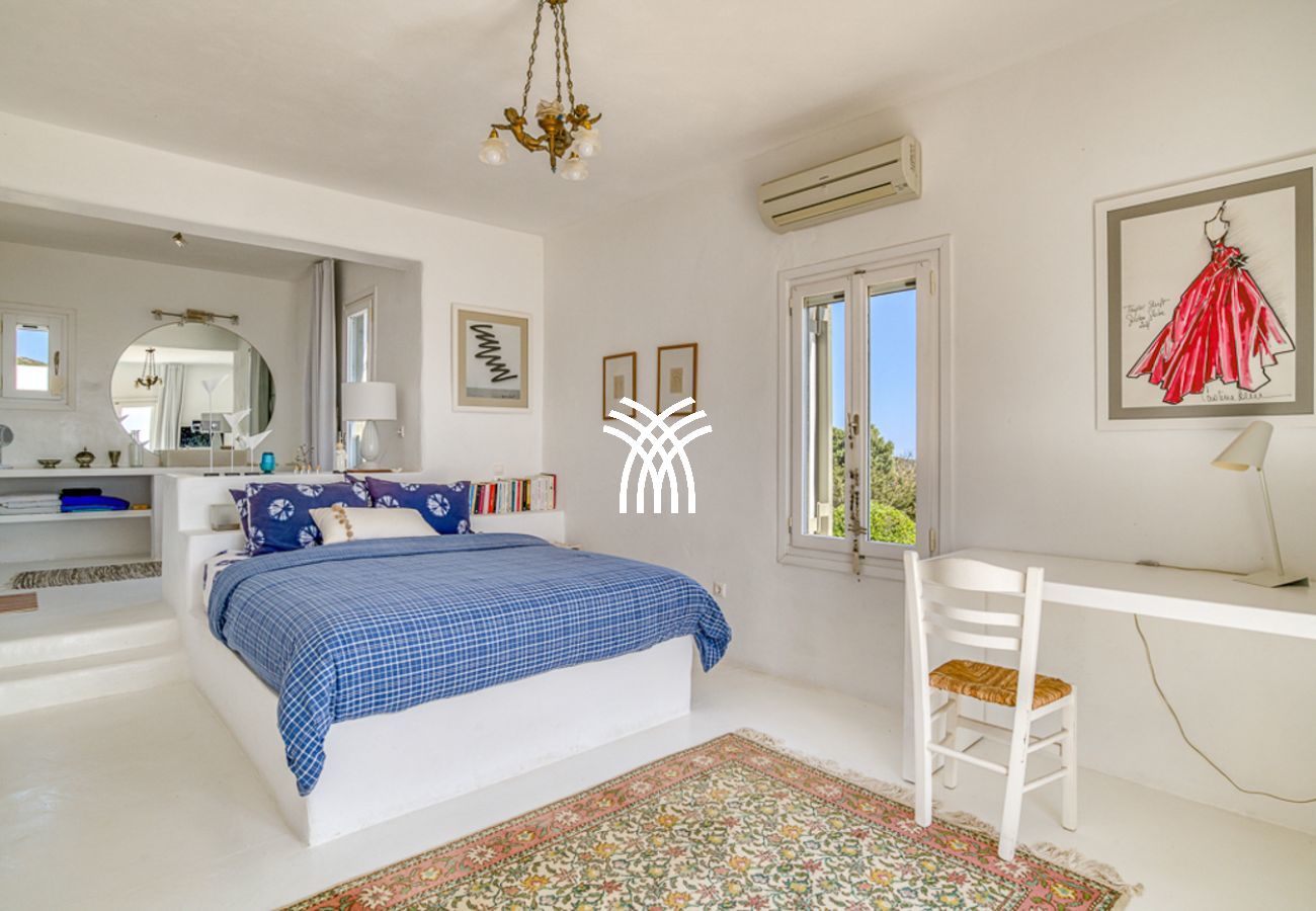 Villa in Parikia - Vivlio