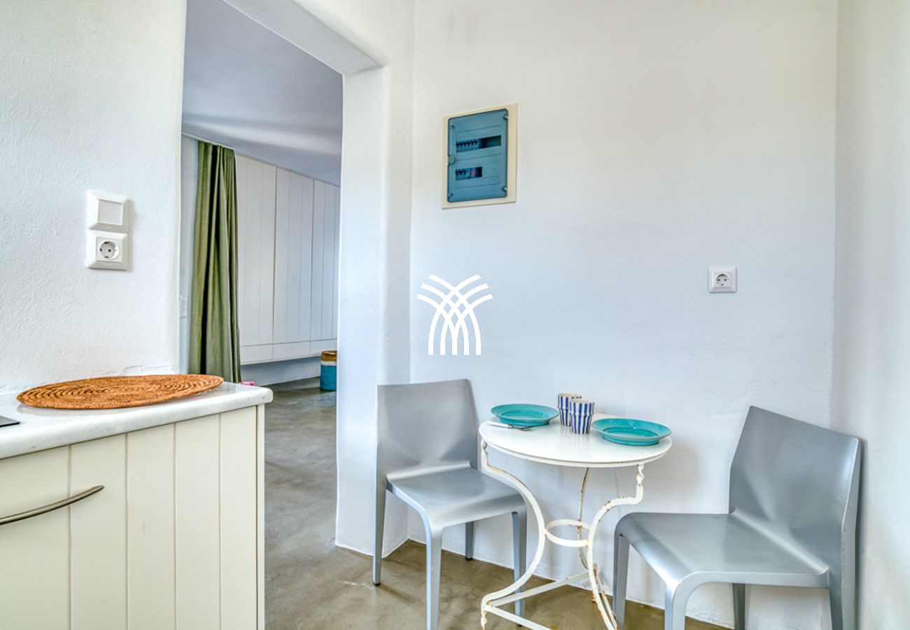 Villa in Parikia - Vivlio