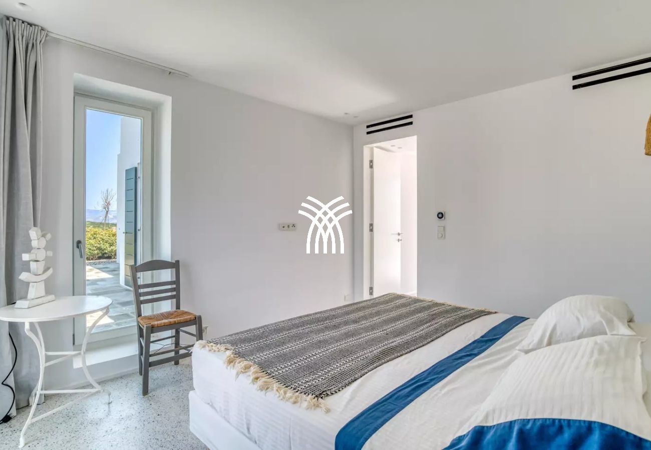 Villa in Parikia - Nissos