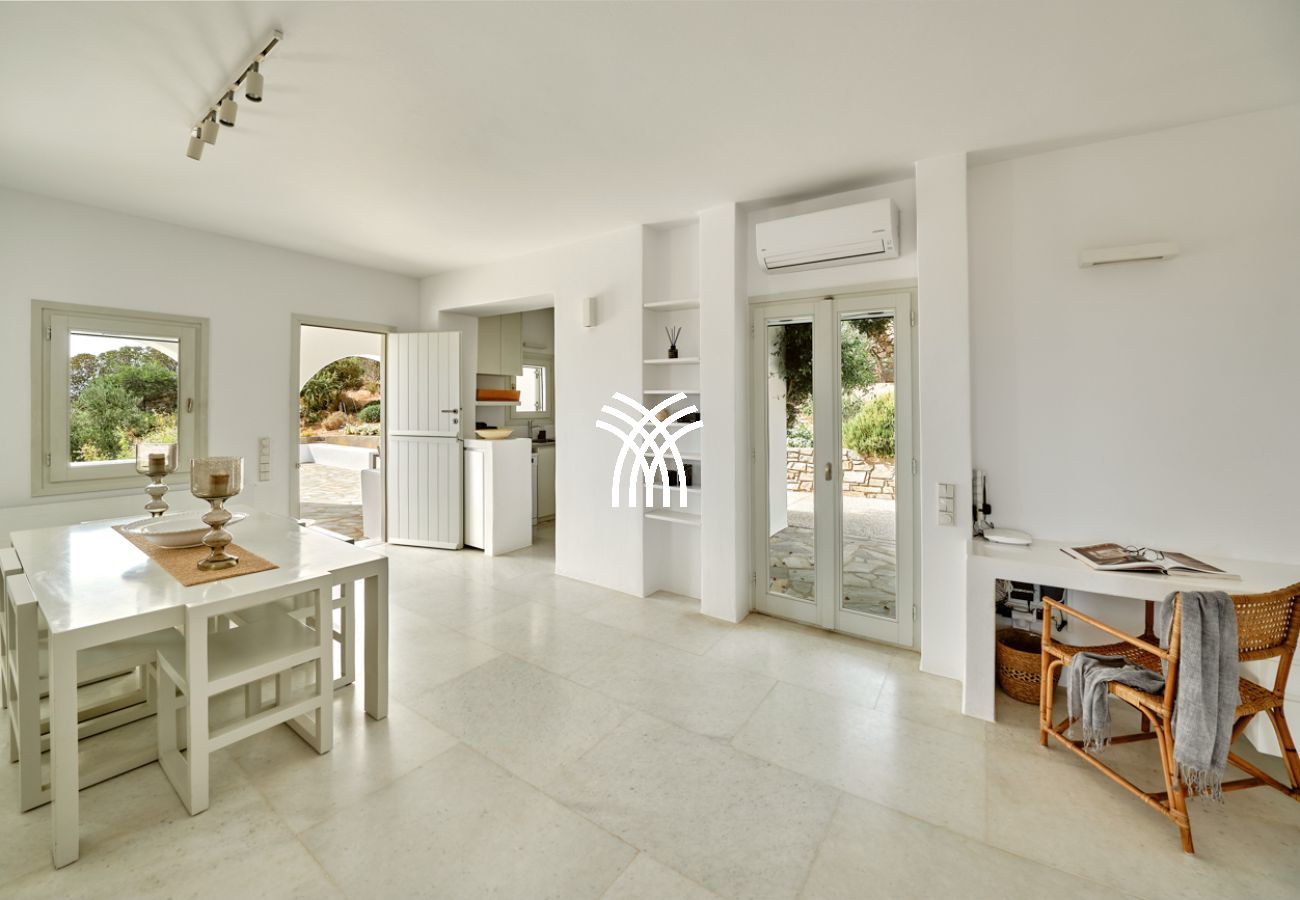 Villa in Parikia - Inke