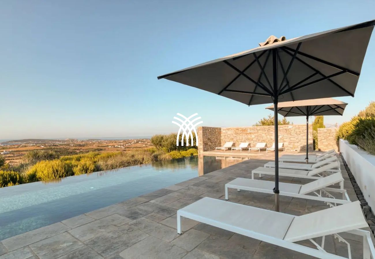 Villa in Parikia - Livelola