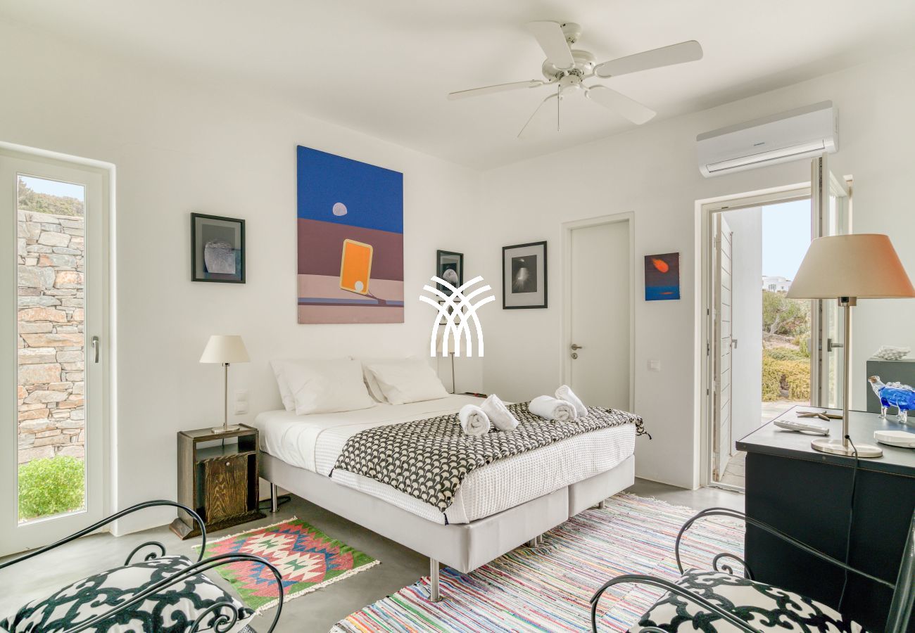 Villa in Parikia - Livelola