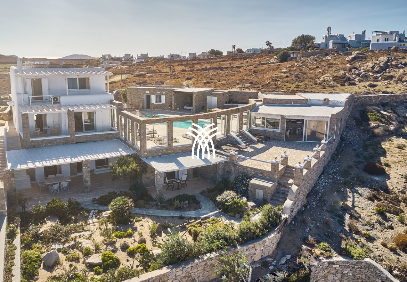 Villa in Mykonos - Petrolefko