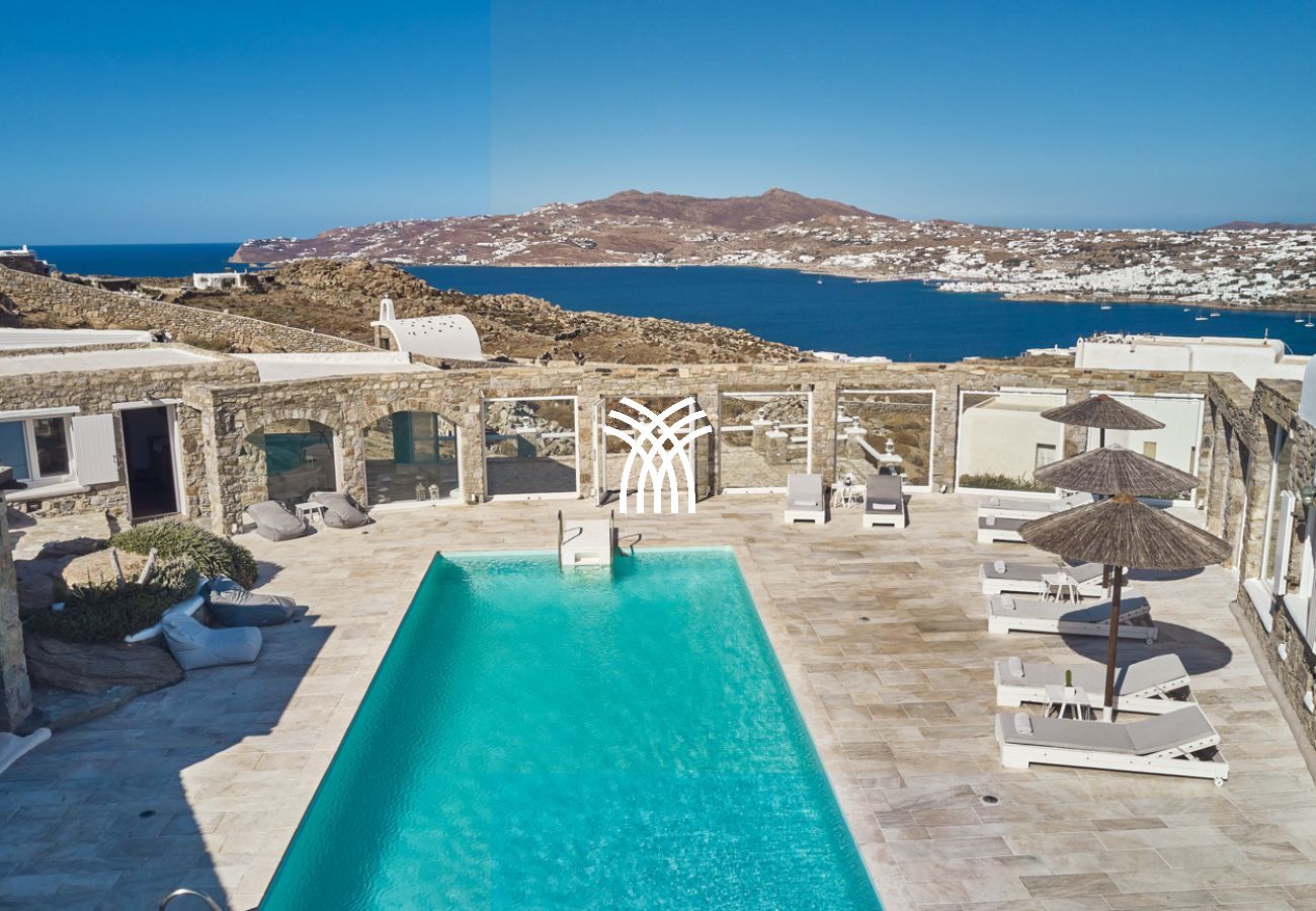 Villa in Mykonos - Petrolefko
