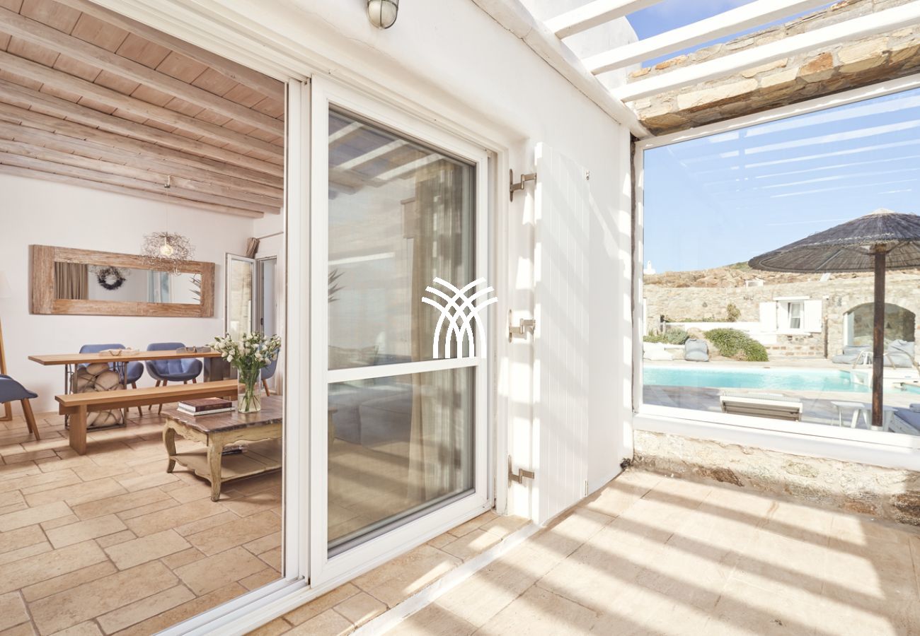 Villa in Mykonos - Petrolefko