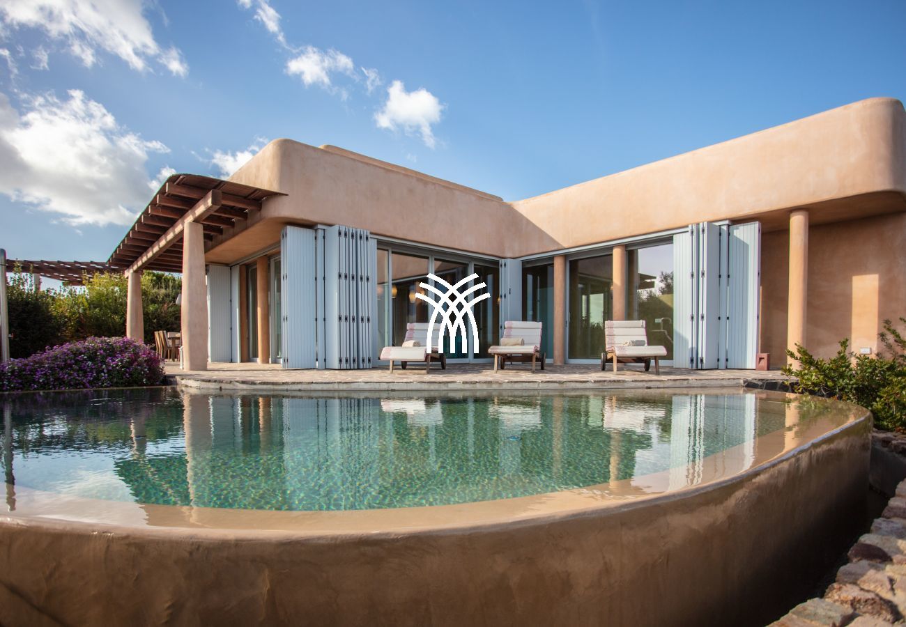 Villa in Sant’Andrea Frius - Luxi