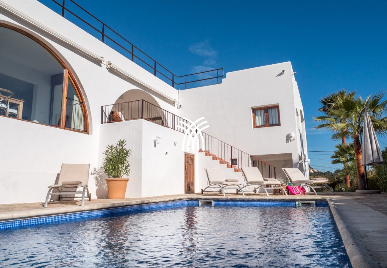 Villa in Ibiza / Eivissa - Sa Cigonya
