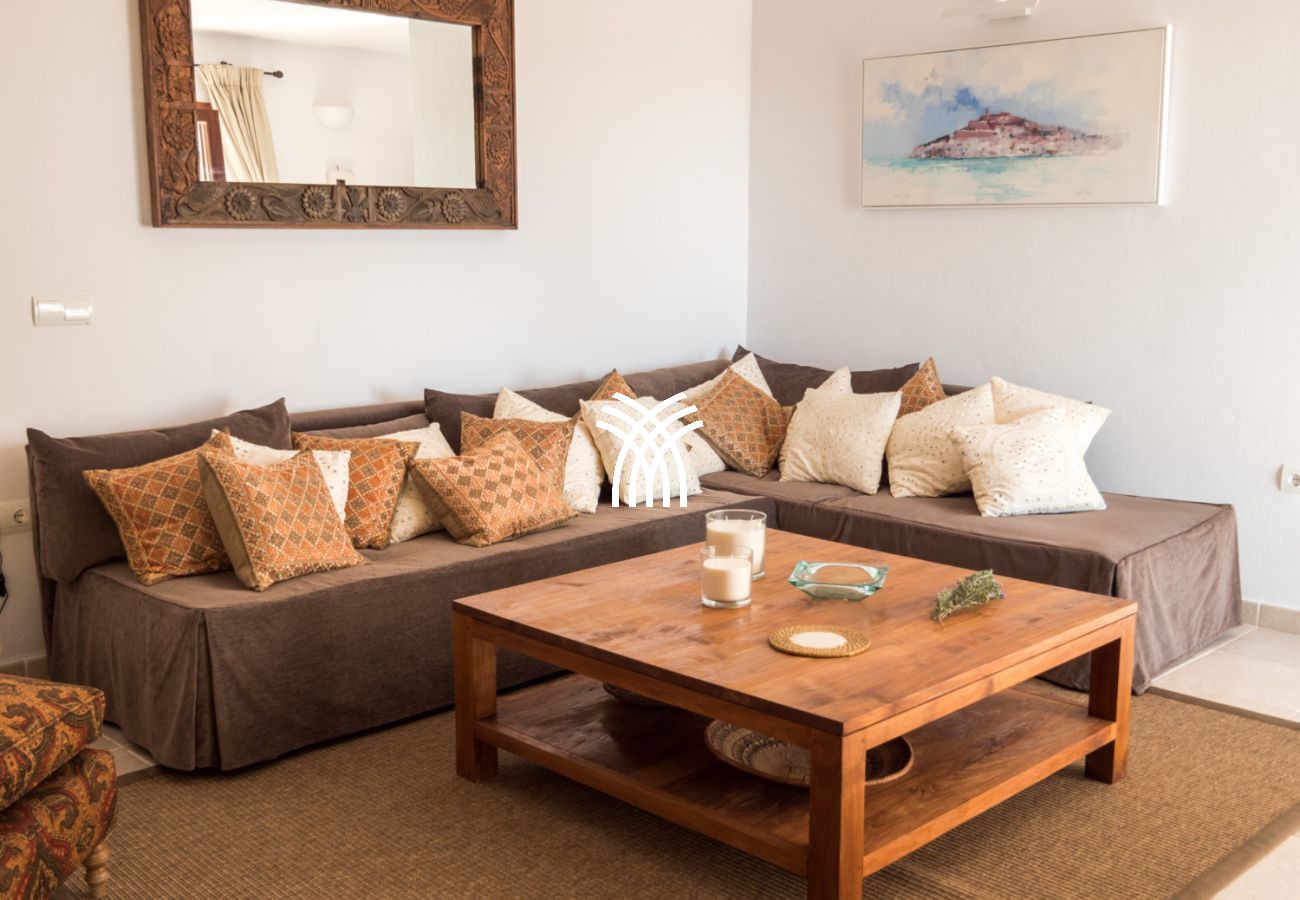 Villa in Ibiza / Eivissa - Sa Cigonya