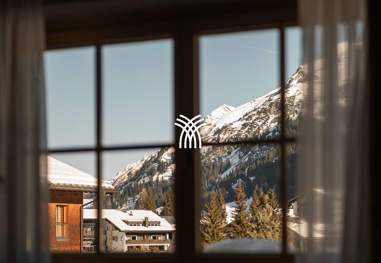 Chalet in Lech - Toda