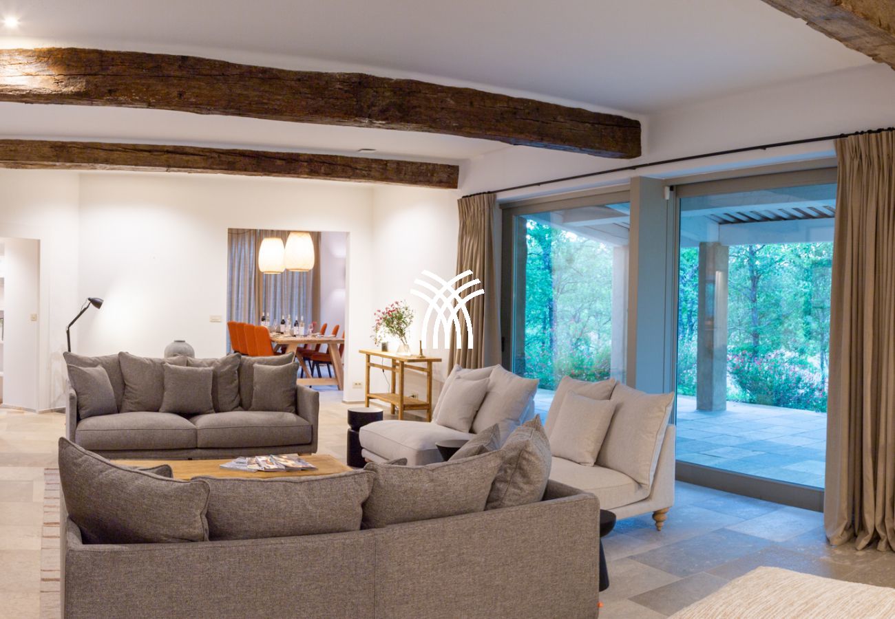 Villa in Saint Remy de Provence - Bergerie Aquino