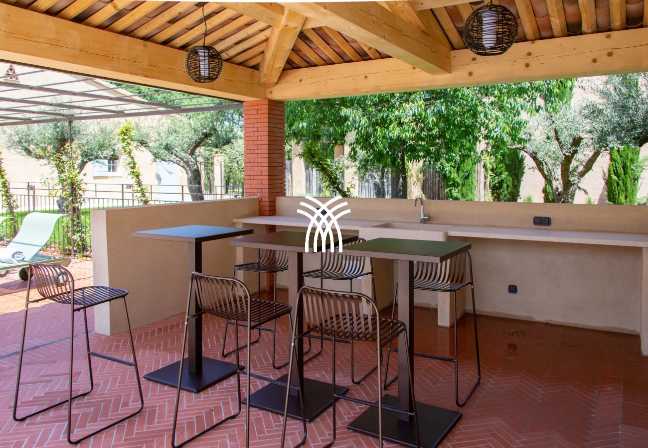 Villa in Saint Remy de Provence - Bergerie Aquino