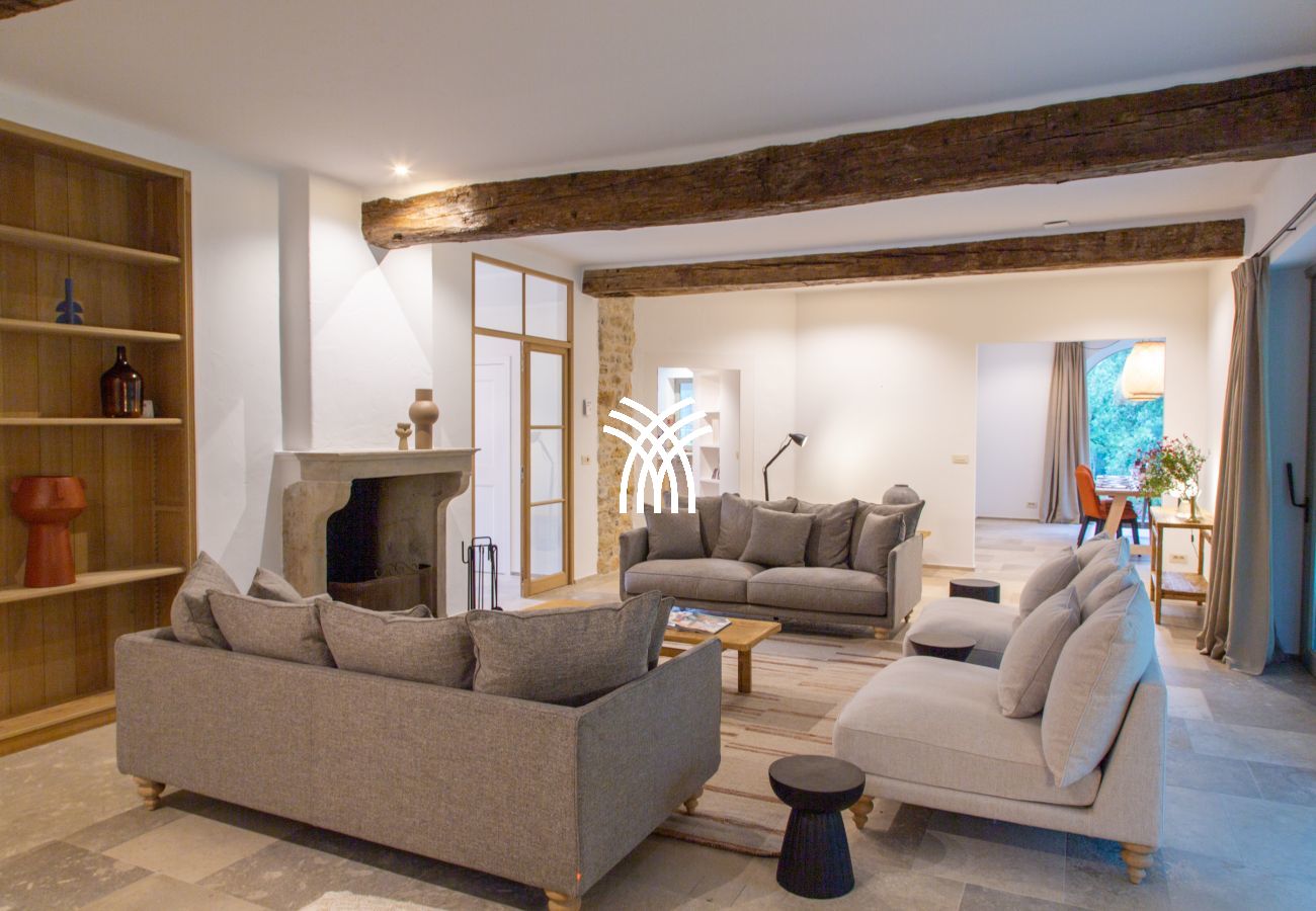 Villa in Saint Remy de Provence - Bergerie Aquino