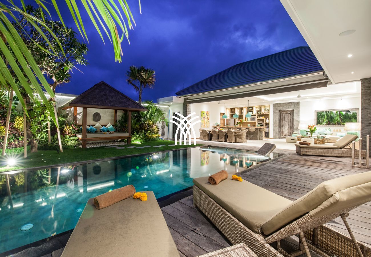 Villa in Pecatu - Louprana