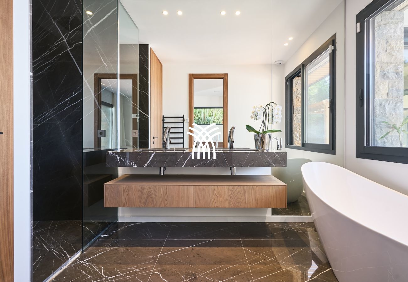 Villa in Mougins - Mila