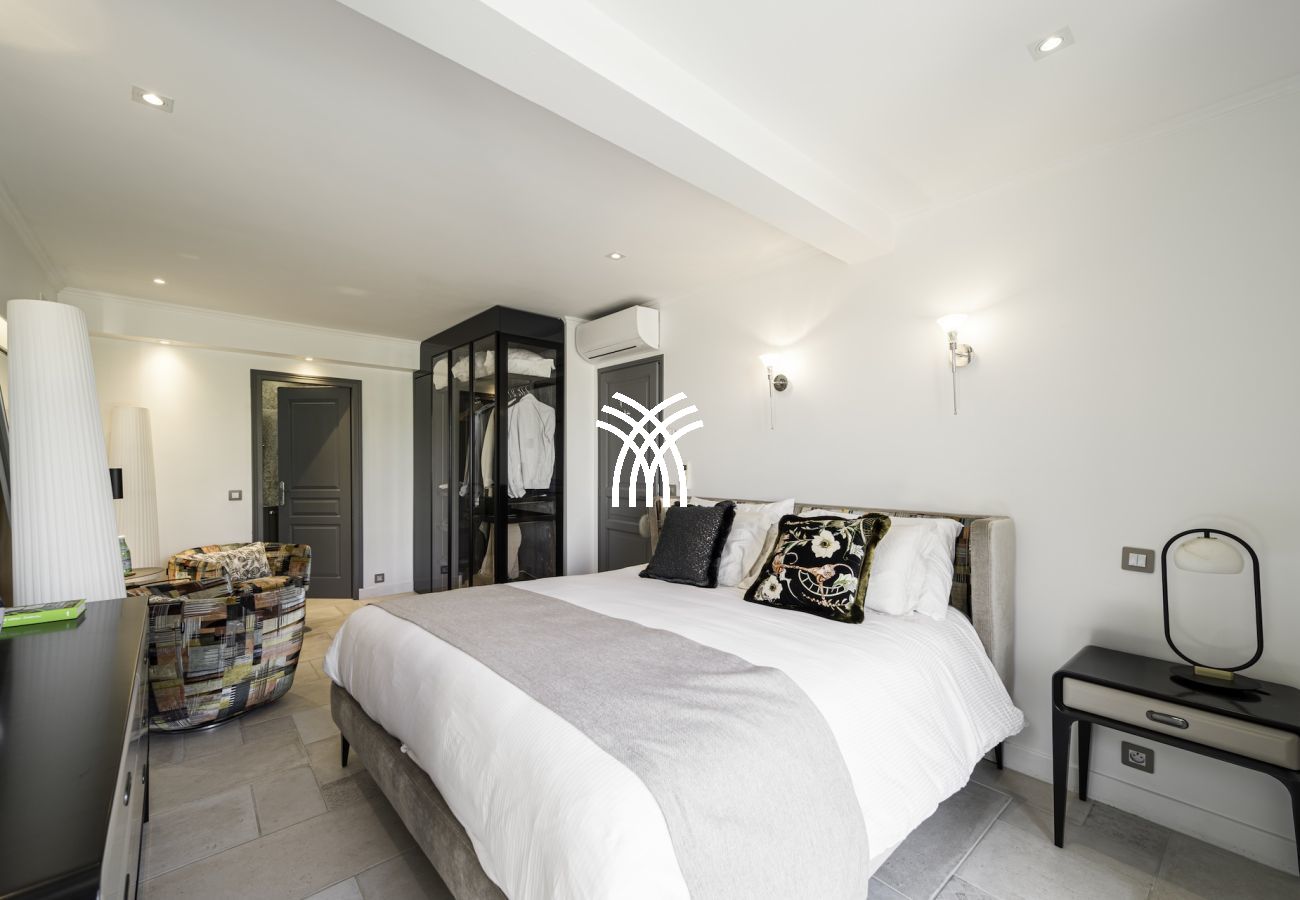 Villa in Antibes - Mayflower