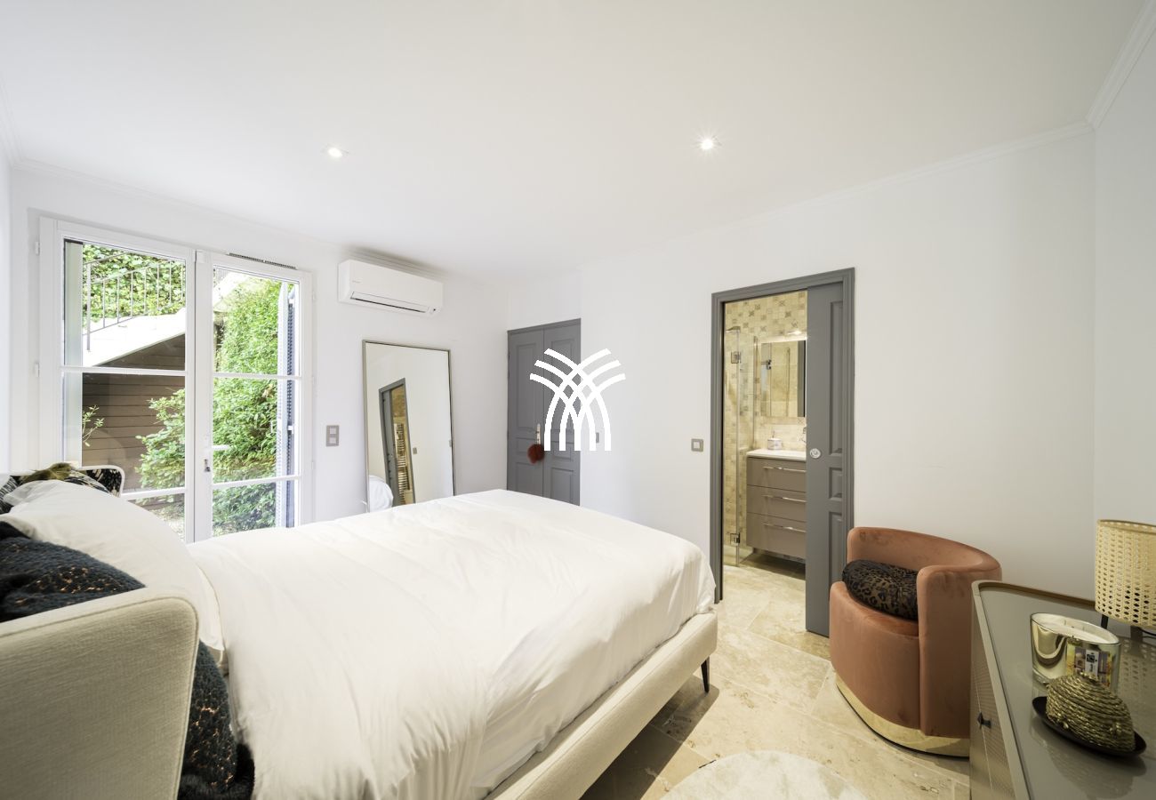 Villa in Antibes - Mayflower