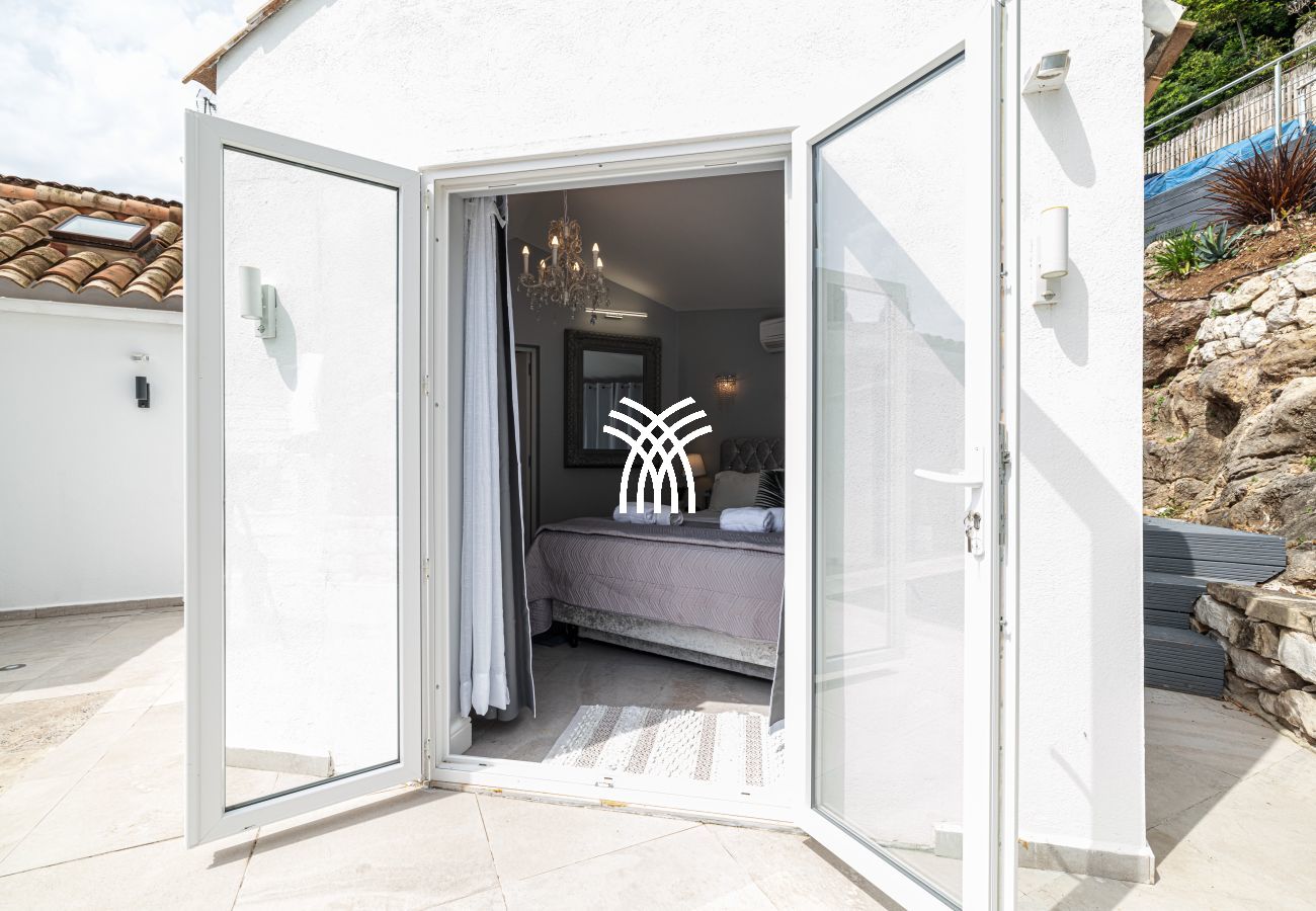 Villa in Antibes - Cinderella