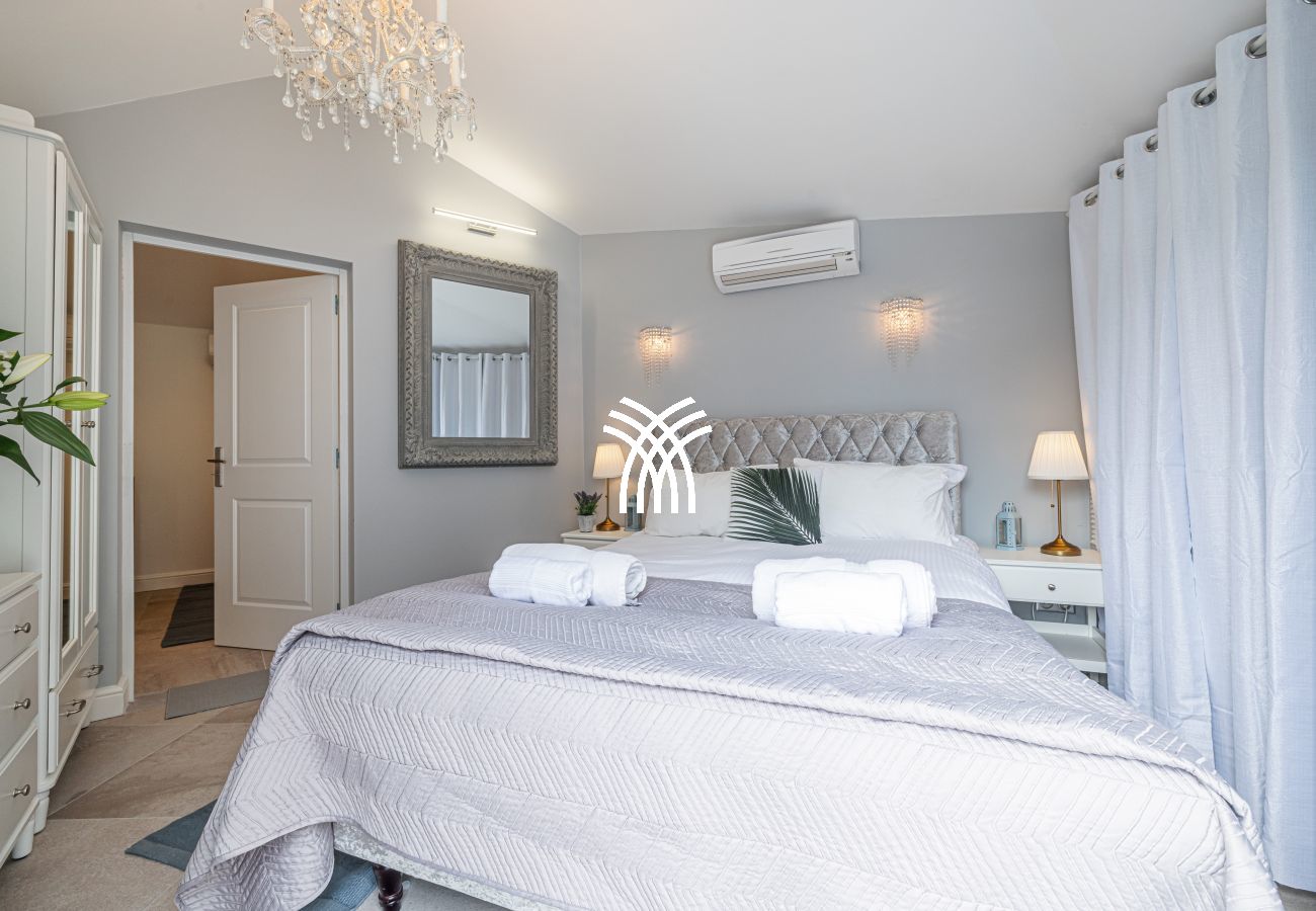 Villa in Antibes - Cinderella