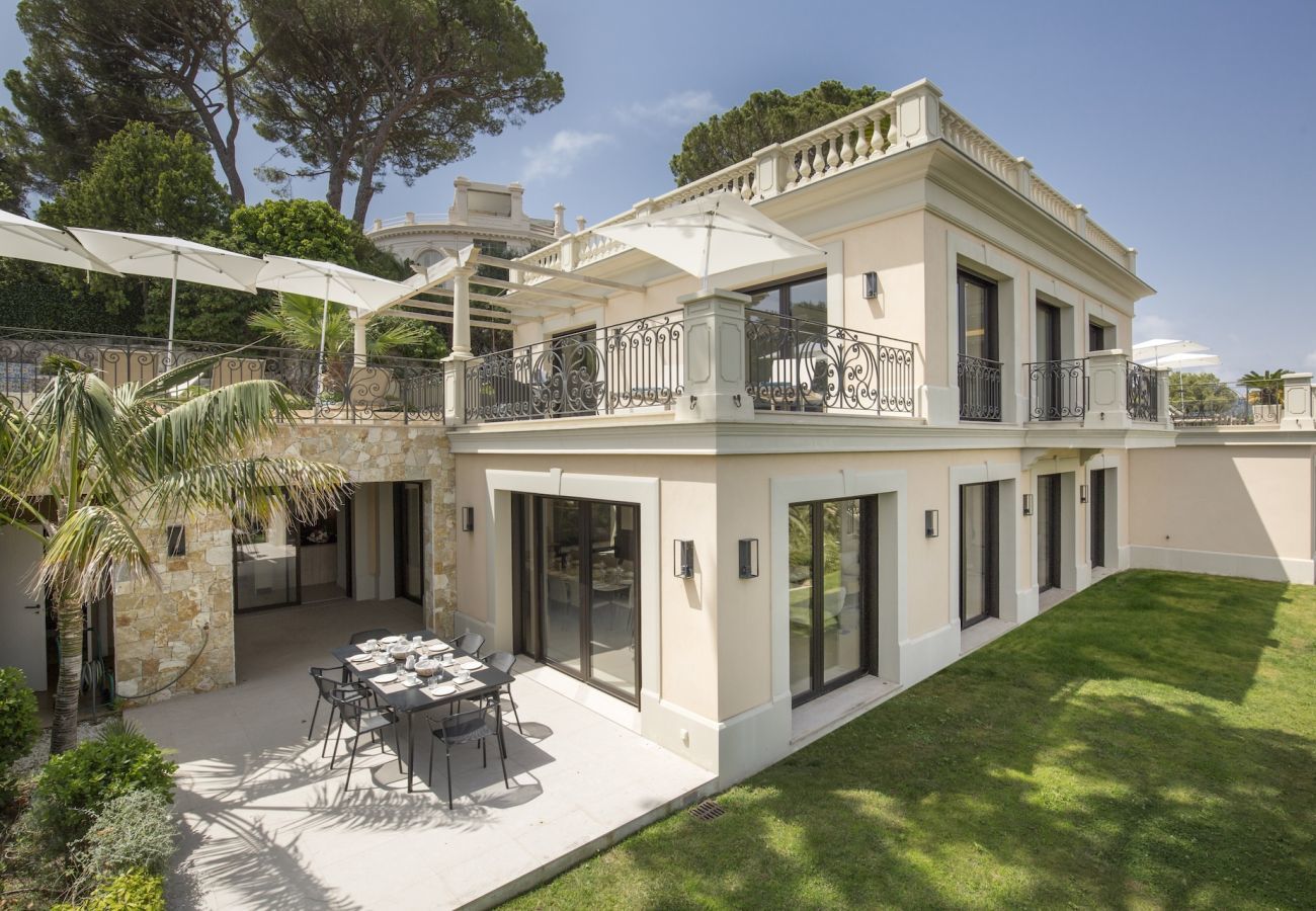 Villa in Saint-Jean-Cap-Ferrat - La Pointe