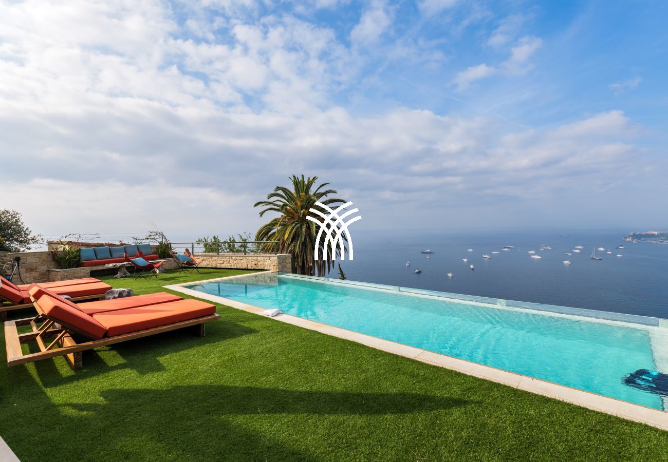 Villa in Roquebrune-Cap-Martin - Les Oliviers CDA
