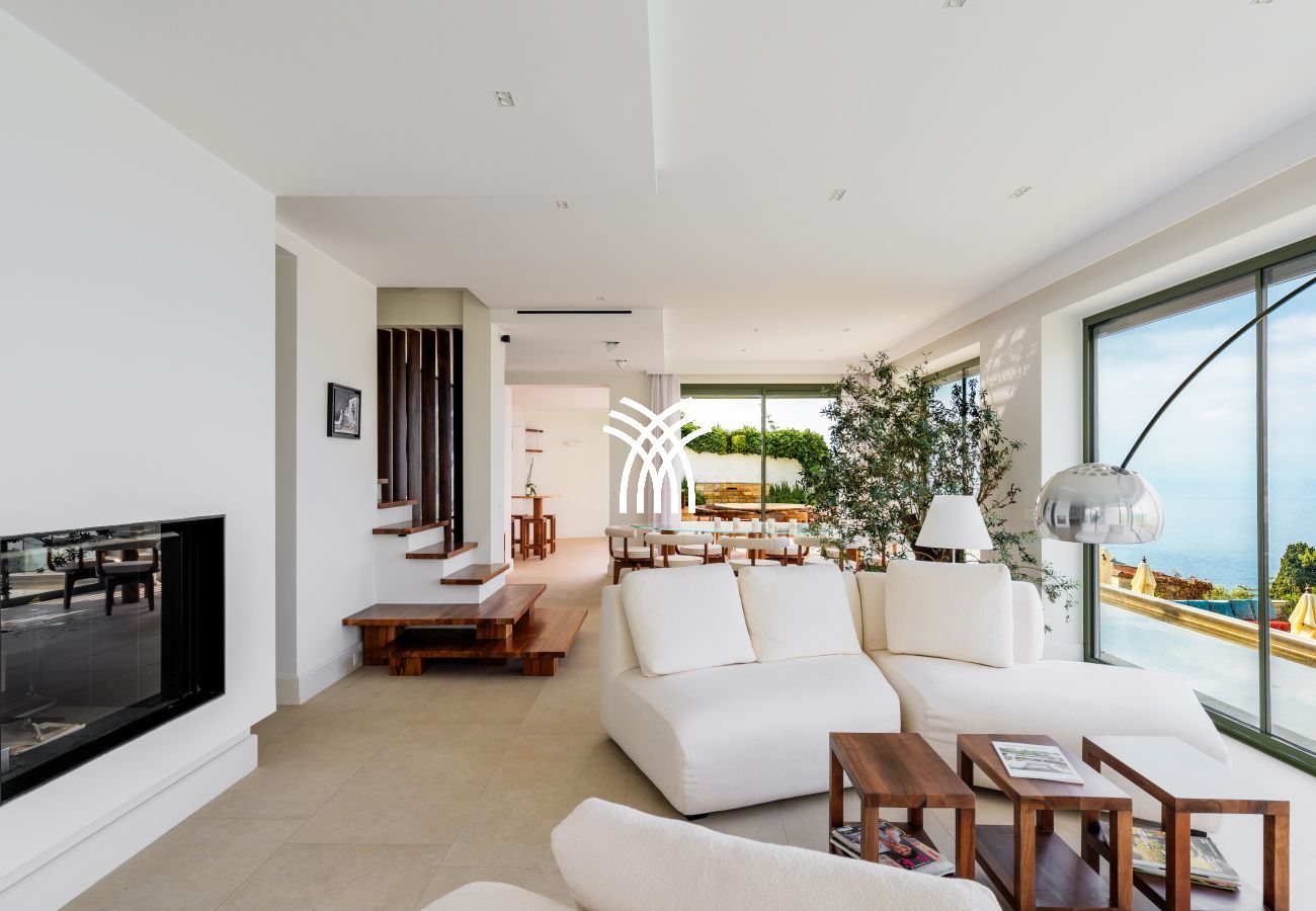Villa in Roquebrune-Cap-Martin - Les Oliviers CDA