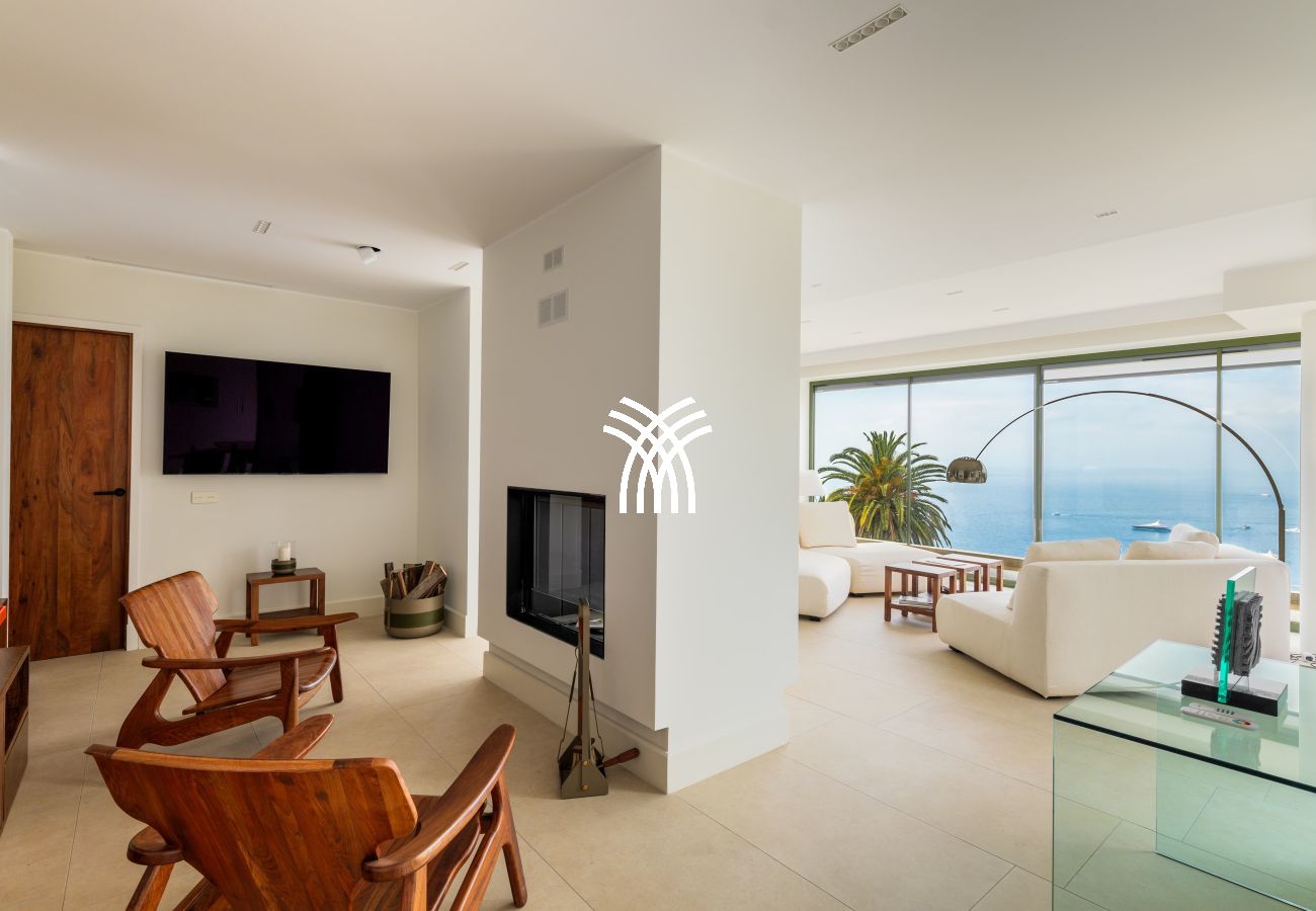 Villa in Roquebrune-Cap-Martin - Les Oliviers CDA