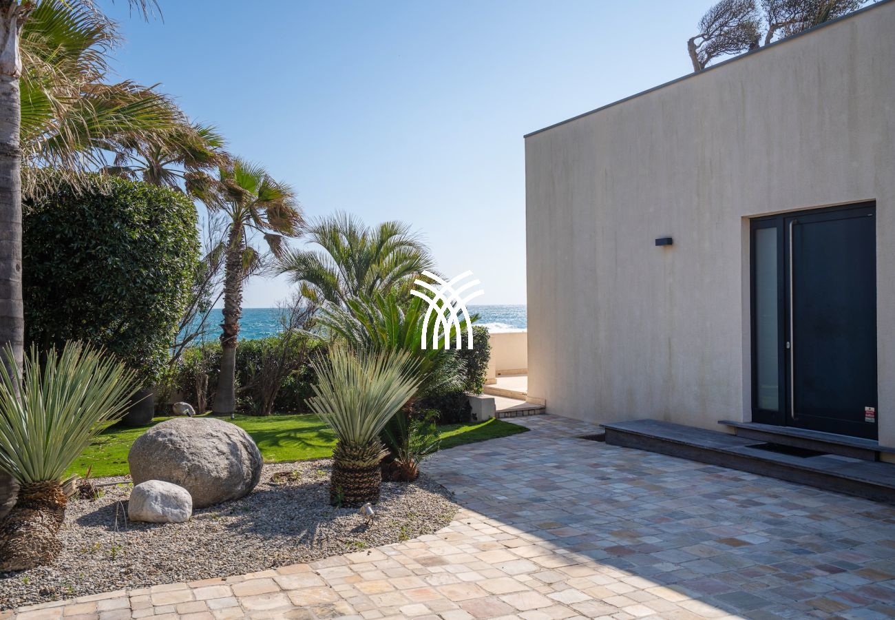 Villa in Saint-Aygulf - Remi