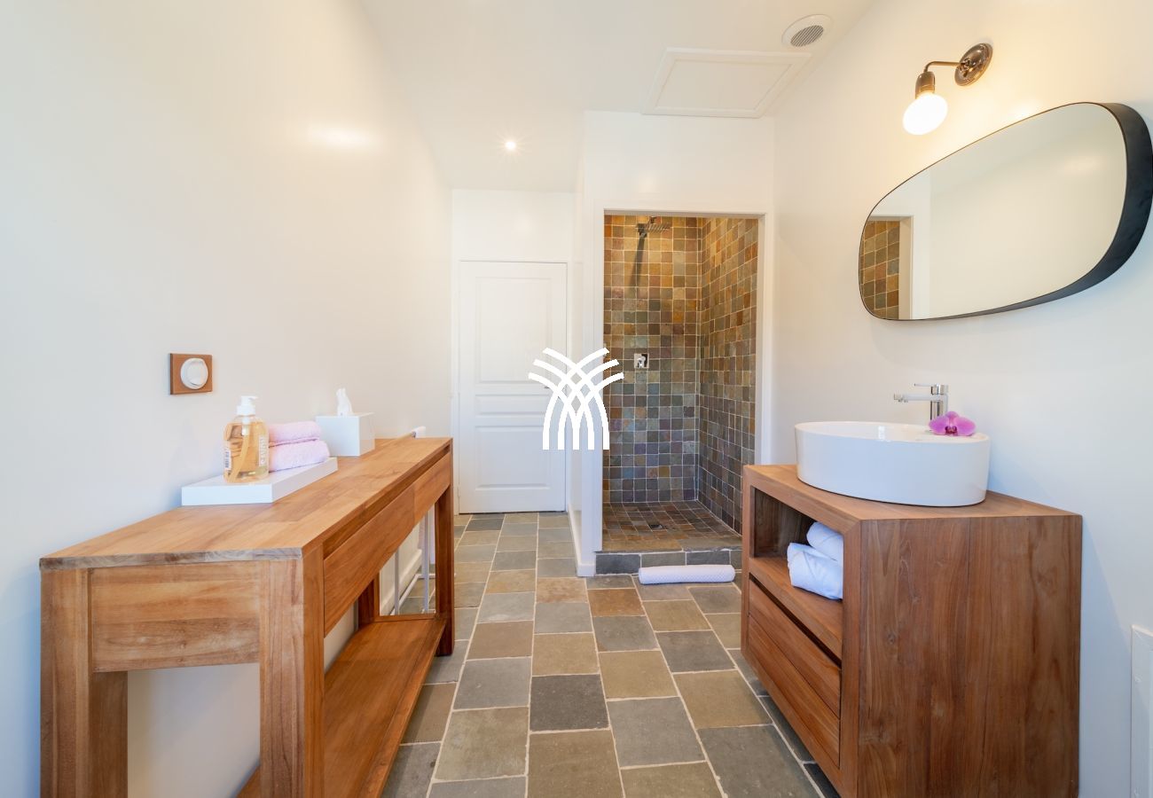 Villa in Saint-Gilles les Bains - Tersis