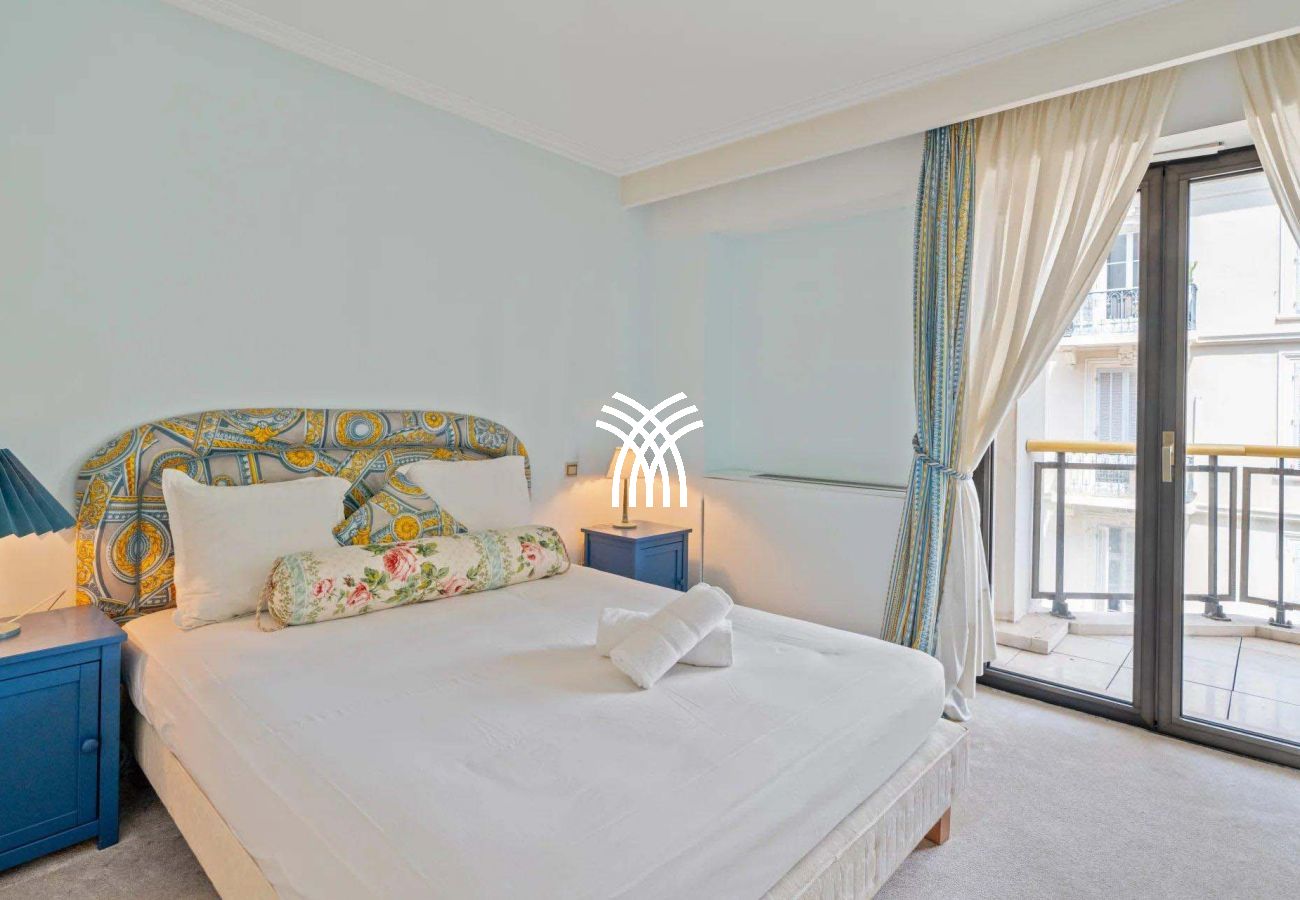 Apartment in Cannes - Prakto