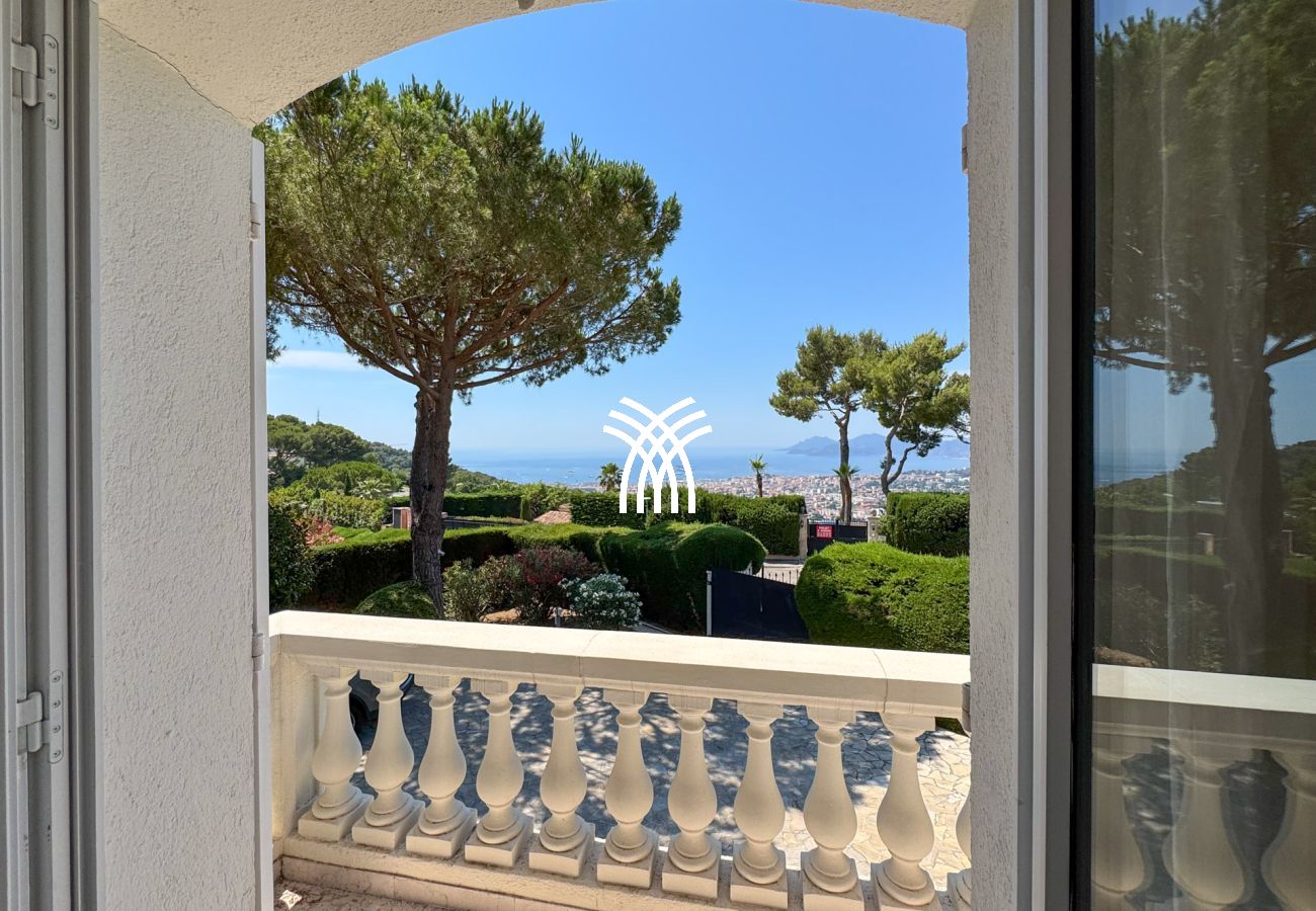 Villa in Vallauris - St Martin
